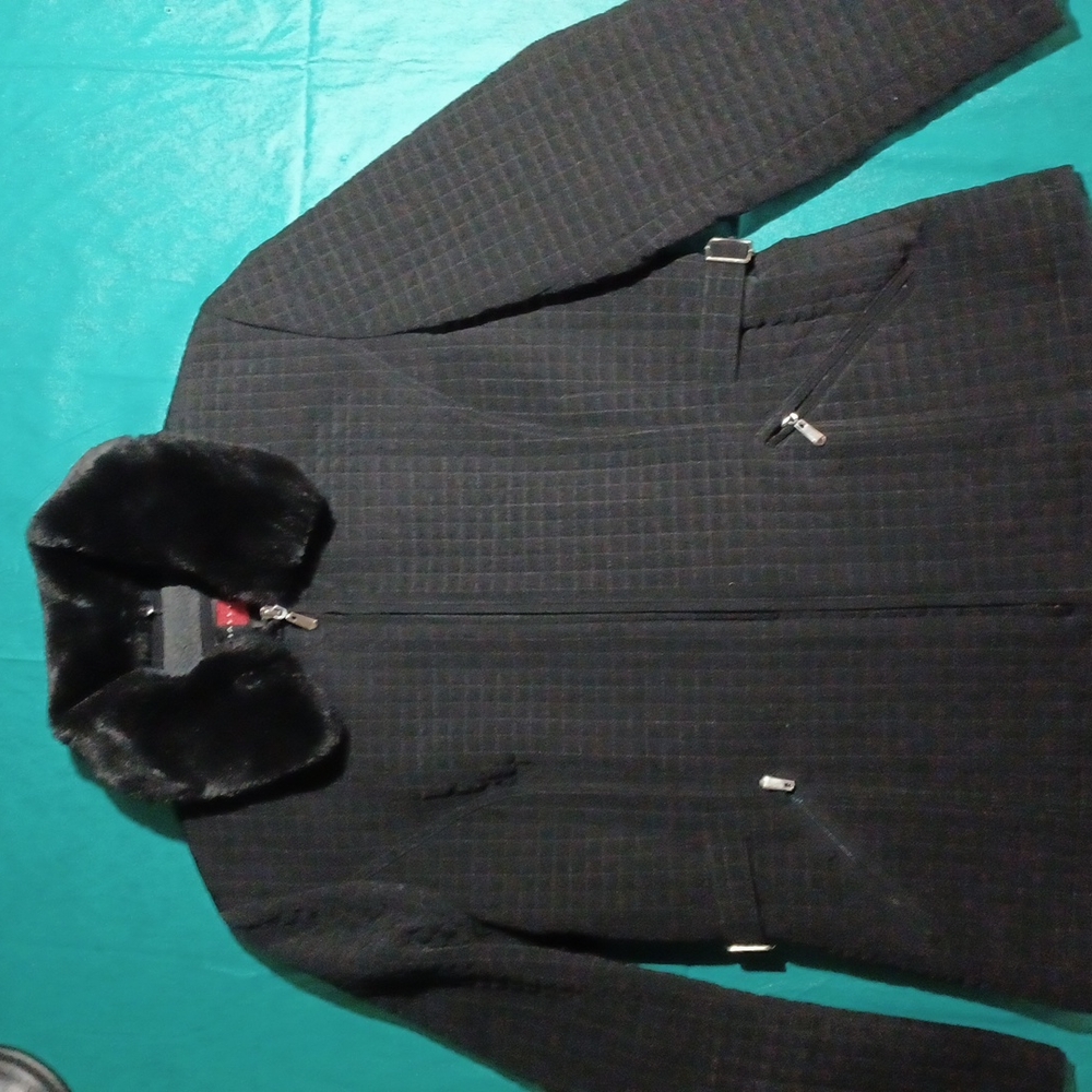 GALLERY Women's L Black coat